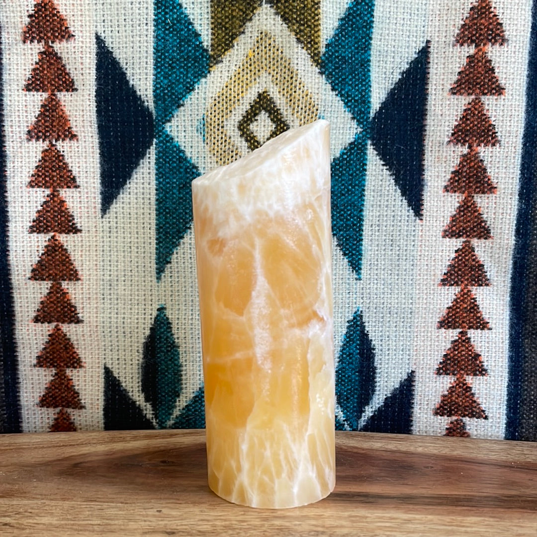 Honey Calcite deals Pillar